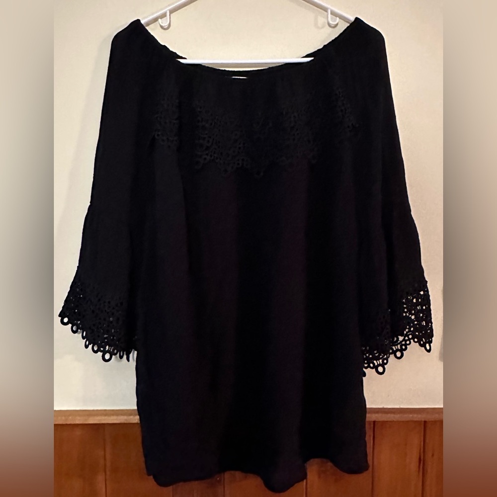 EST. 1946, XL, black, 3/4 length sleeved gorgeous blouse.